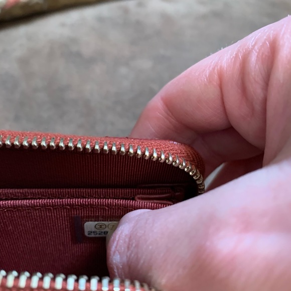Authentic Red Chanel Wallet - Picture 5 of 6